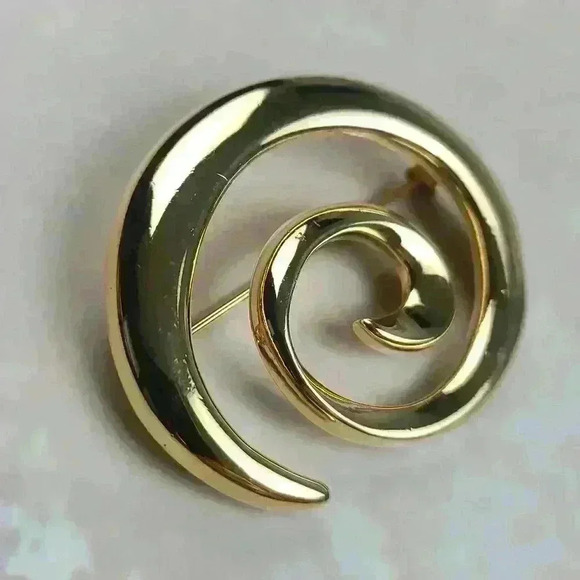 Vintage Napier Gold-toned brooch pin - Picture 6 of 13